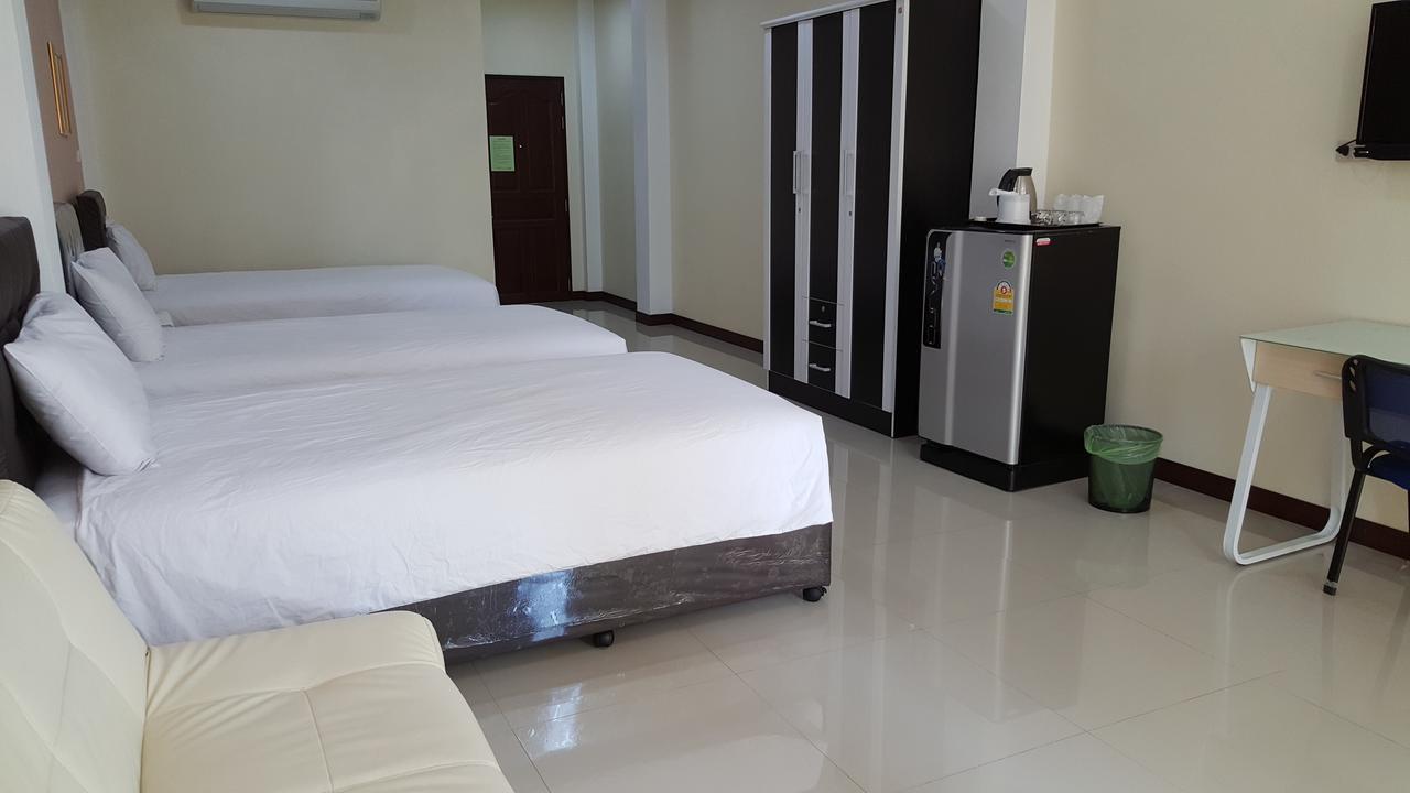 Charoensuk Grand Hotel Kabin Buri Exteriör bild