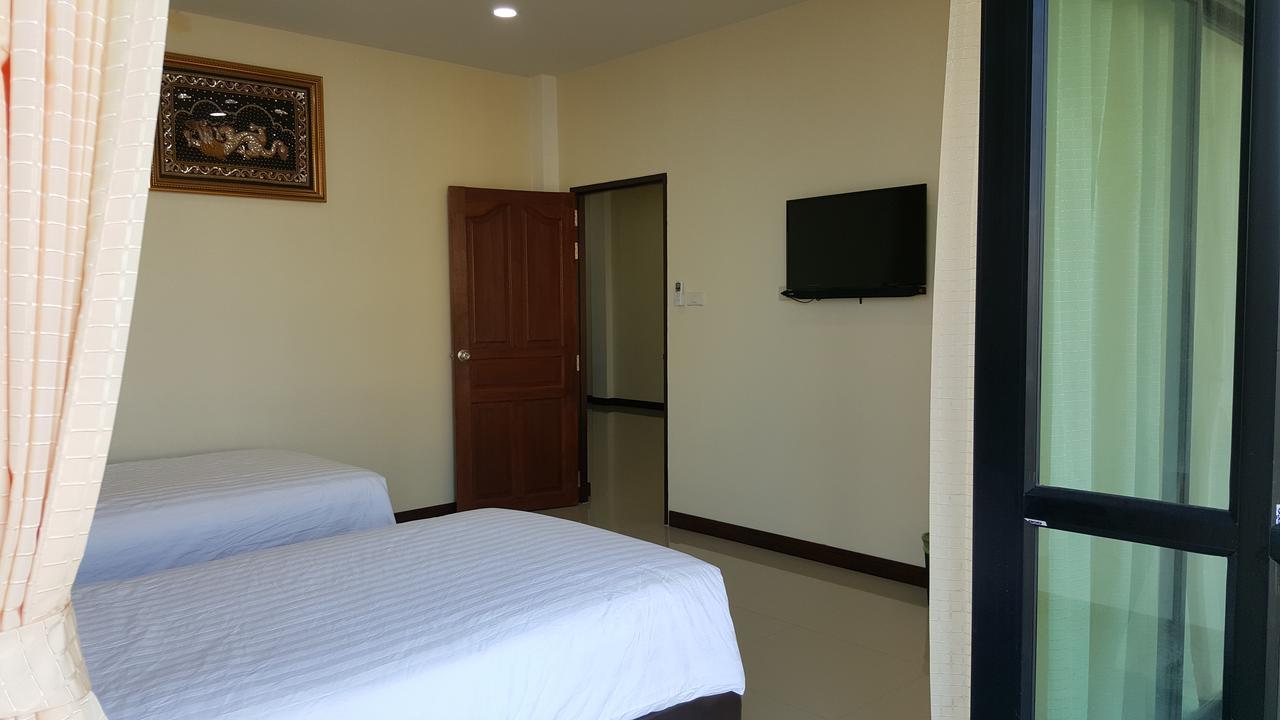 Charoensuk Grand Hotel Kabin Buri Exteriör bild