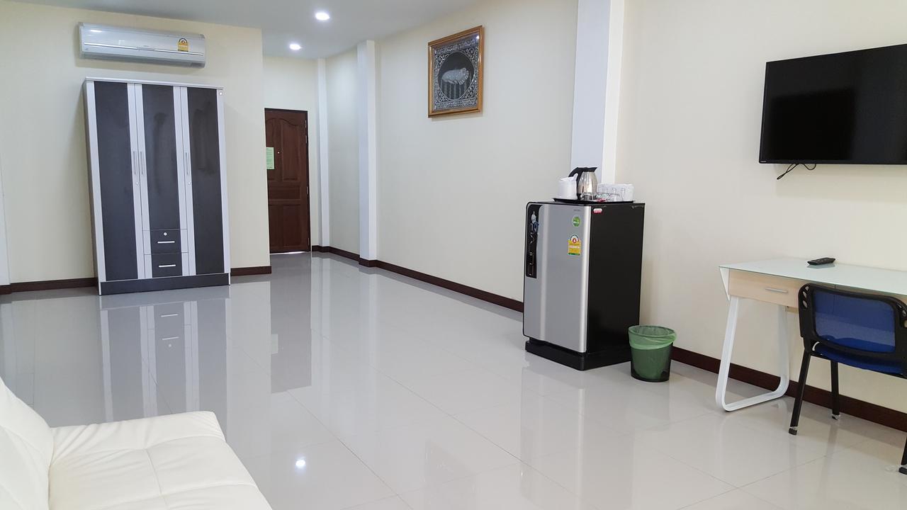 Charoensuk Grand Hotel Kabin Buri Exteriör bild